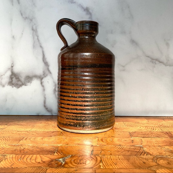 Antique/Vintage Brown Salt Glaze Ceramic Stoneware Whisky Jug w/ Finger Handle - Picture 2 of 9